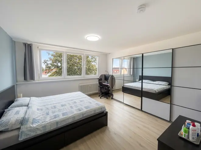 4 Zimmer Wohnung mit 116 m² in Karlsruhe – Bild 2