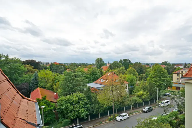 4 Zimmer Wohnung mit 117 m² in Dresden – Bild 3