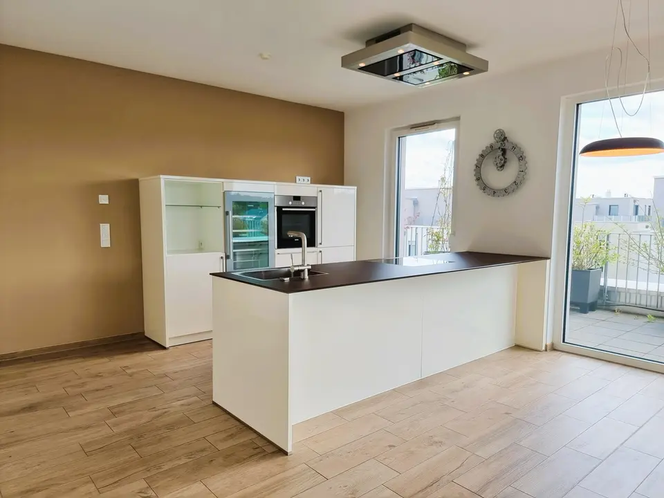 3 Zimmer Wohnung mit 130 m² in Erlangen – Bild 2