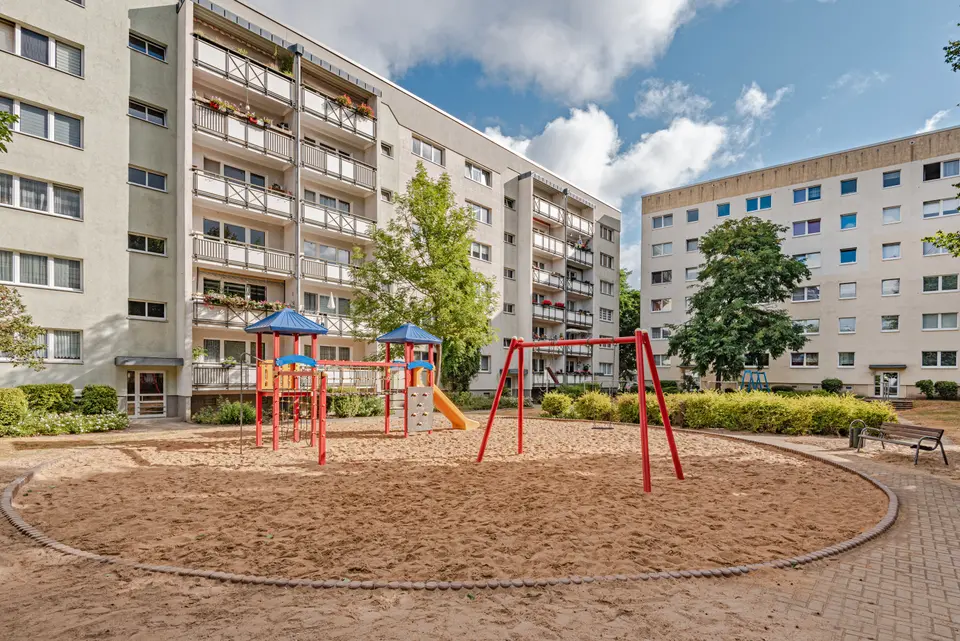 4 Zimmer Wohnung mit 76 m² in Neubrandenburg – Bild 1