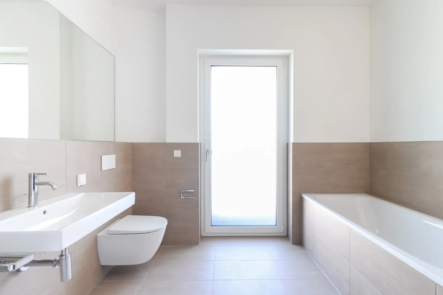 4 Zimmer Wohnung mit 135 m² in Frankfurt am Main – Bild 1