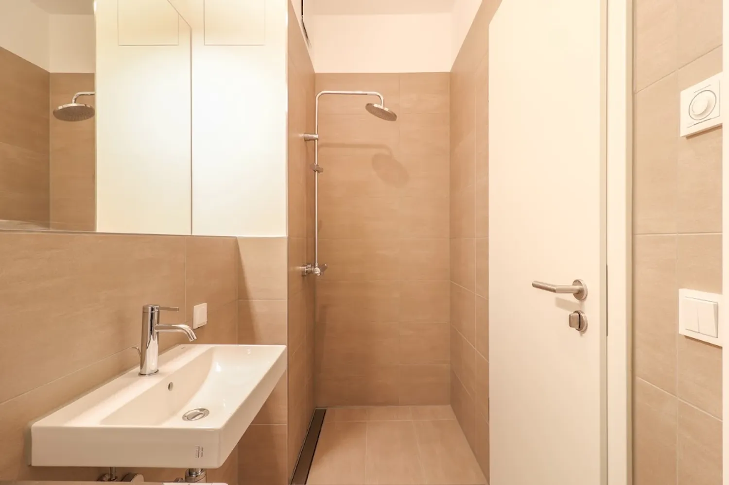4 Zimmer Wohnung mit 135 m² in Frankfurt am Main – Bild 7