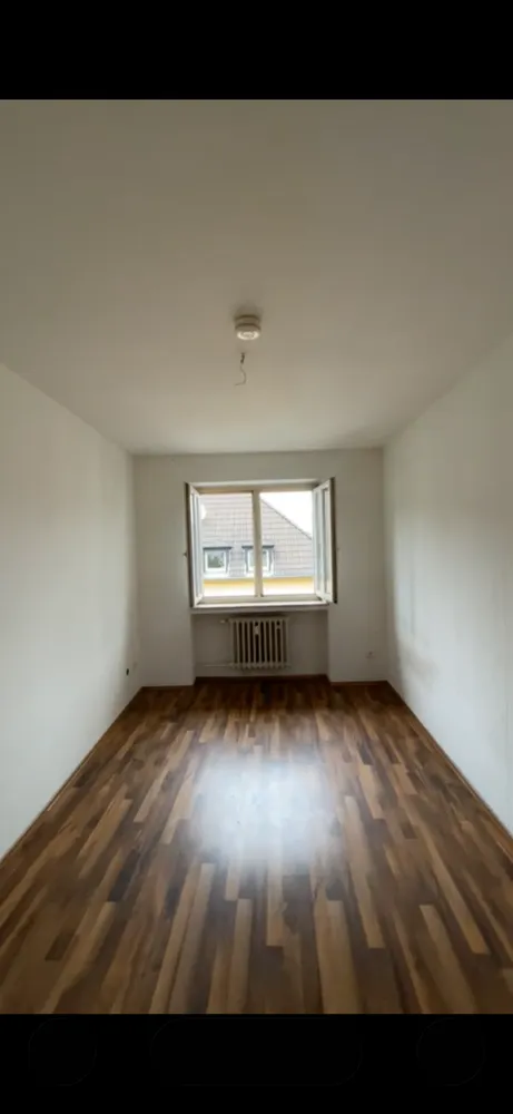 4 Zimmer Wohnung mit 108 m² in Krefeld – Bild 3