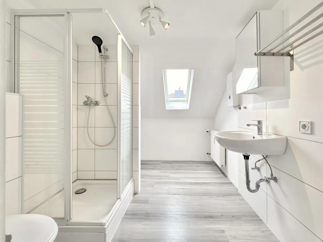 2 Zimmer Wohnung mit 60 m² in Krefeld – Bild 5