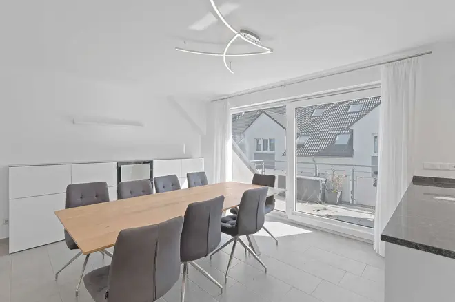 4 Zimmer Wohnung mit 103 m² in Stuttgart – Bild 3