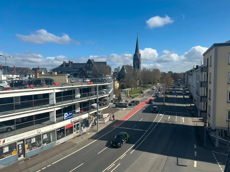 8 Zimmer Wohnung mit 205 m² in Gießen – Bild 4