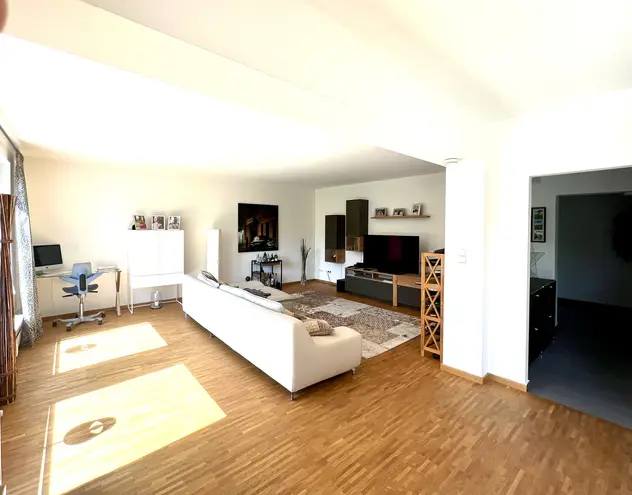 2 Zimmer Wohnung mit 99 m² in Hannover – Bild 3