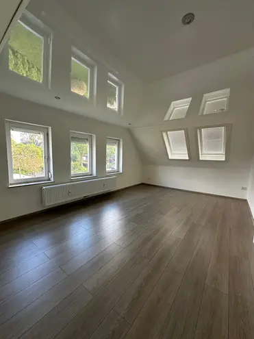 4 Zimmer Wohnung mit 90 m² in Bremen – Bild 1