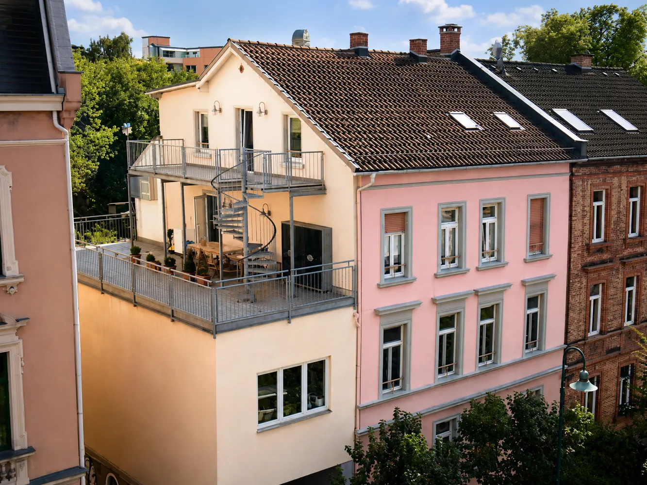 5 Zimmer Wohnung mit 120 m² in Darmstadt – Bild 1