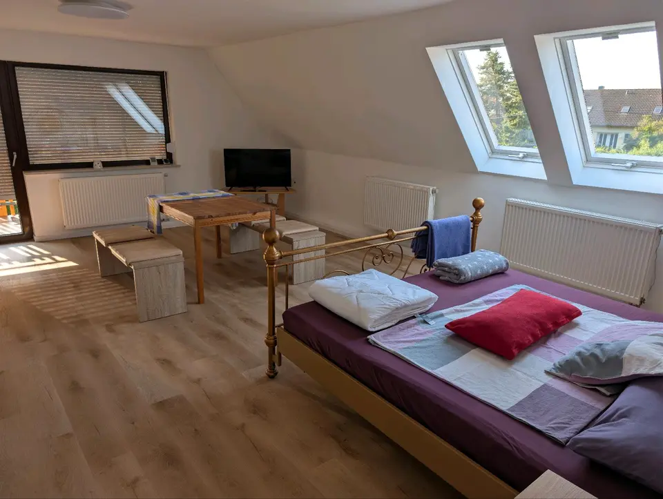WG-Zimmer mit 74 m² in Erlangen – Bild 1