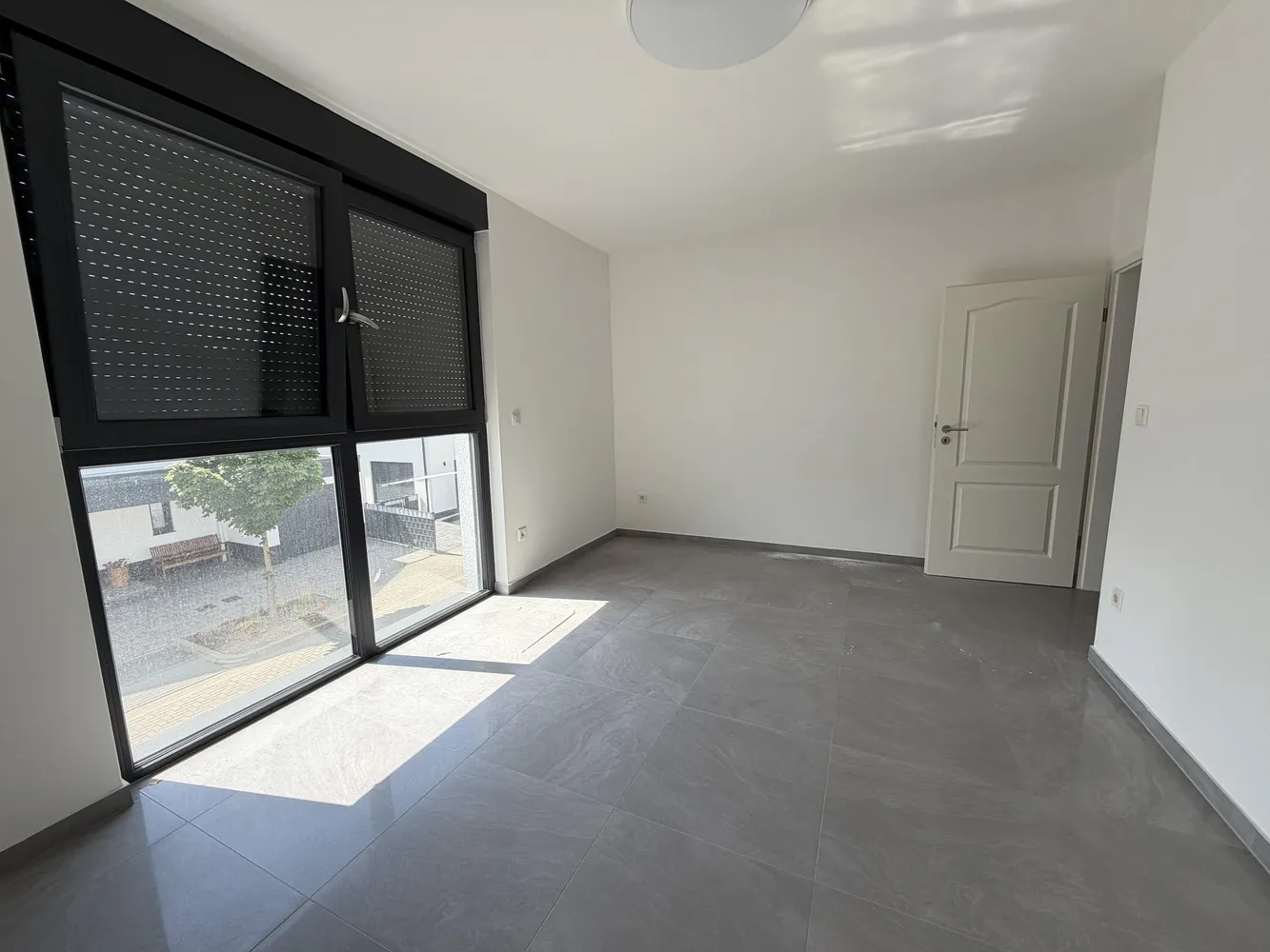 6 Zimmer Wohnung mit 170 m² in Düren – Bild 1