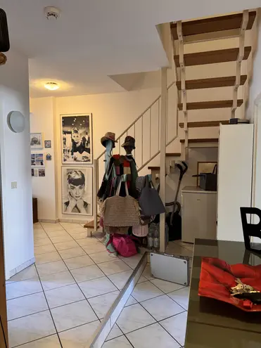 2 Zimmer Wohnung mit 79 m² in Krefeld – Bild 2