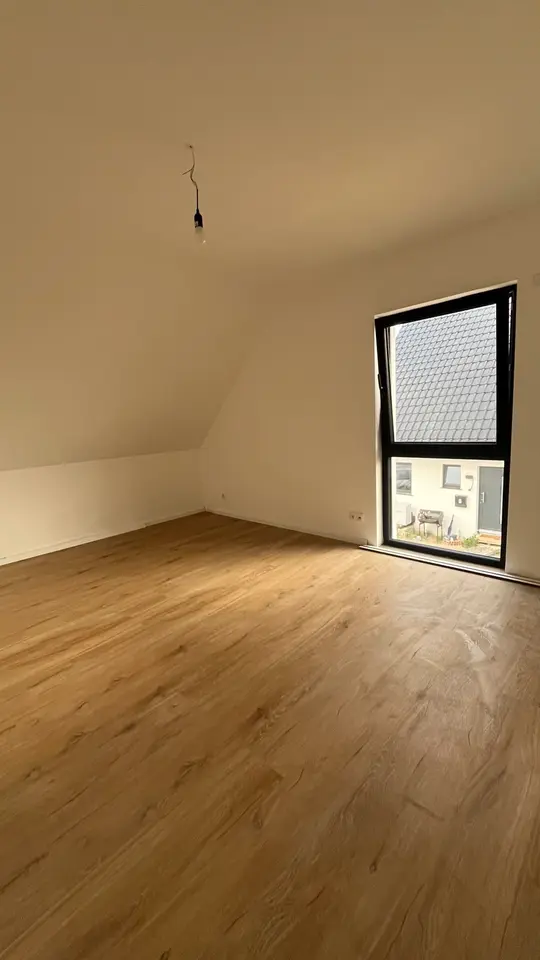 5 Zimmer Haus mit 135 m² in Lübeck – Bild 2