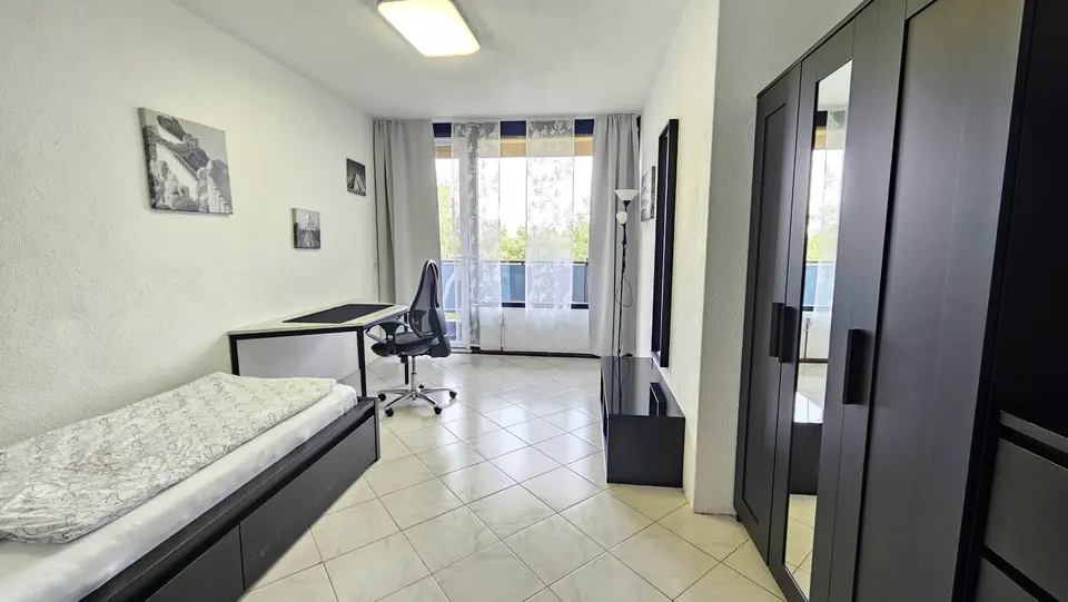 WG-Zimmer mit 89 m² in Emden – Bild 2