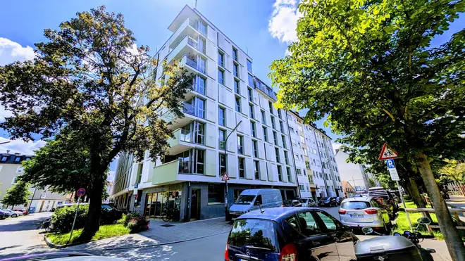 5 Zimmer Wohnung mit 97 m² in München – Bild 2