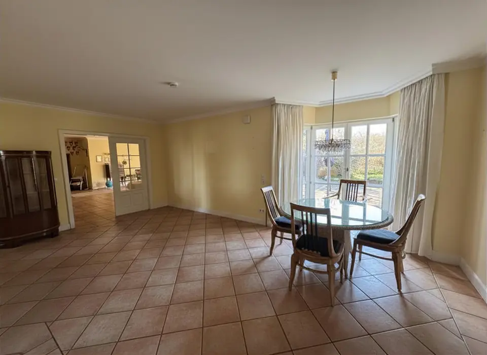 6 Zimmer Haus mit 270 m² in Lüneburg – Bild 4