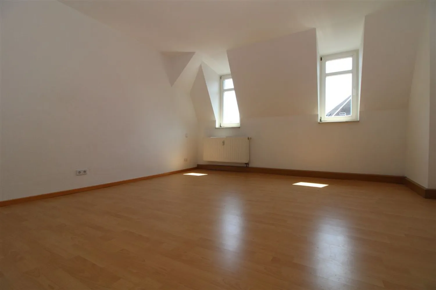 2 Zimmer Wohnung mit 53 m² in Plauen – Bild 4