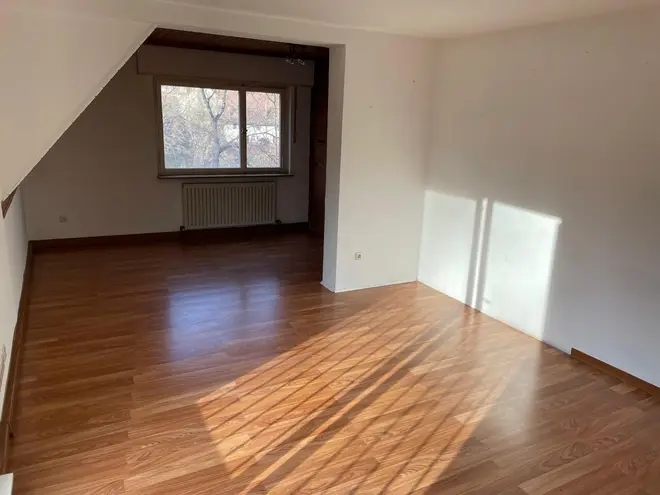 5 Zimmer Wohnung mit 110 m² in Stuttgart – Bild 2