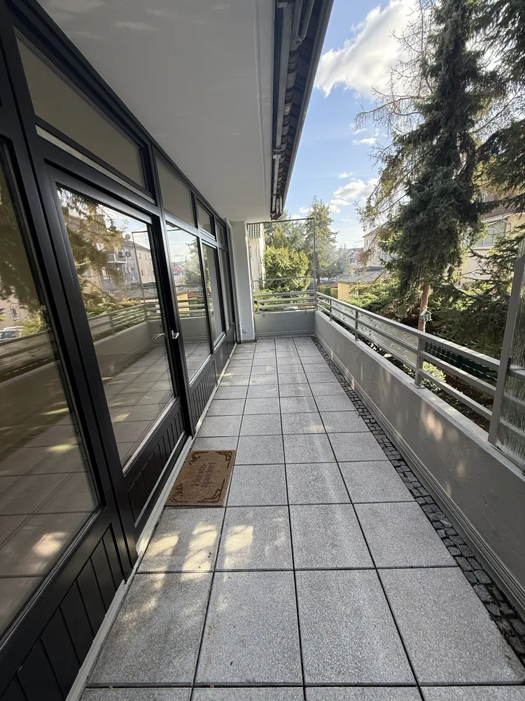 4 Zimmer Wohnung mit 137 m² in Hameln – Bild 2