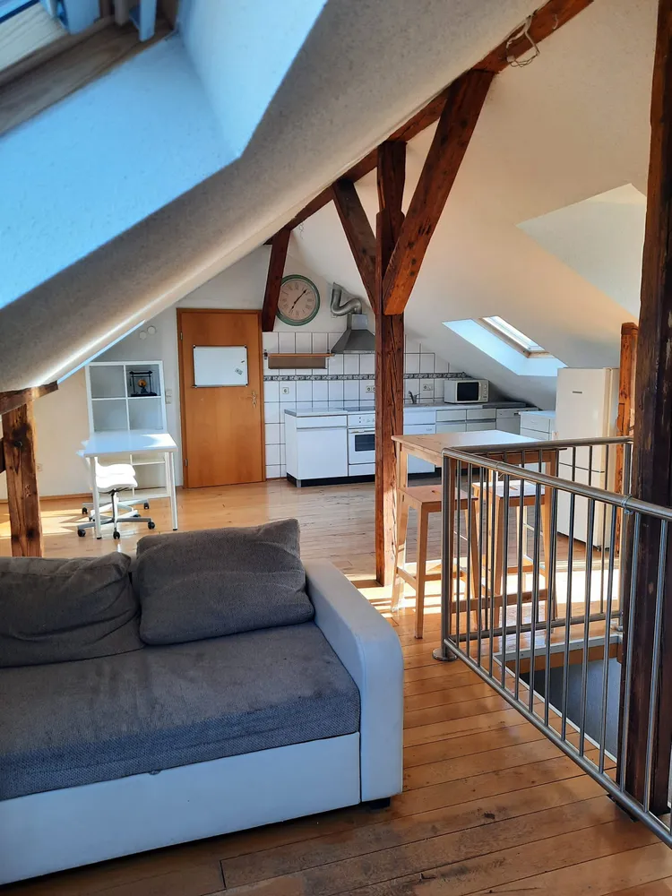 2 Zimmer Wohnung mit 84 m² in Karlsruhe – Bild 2