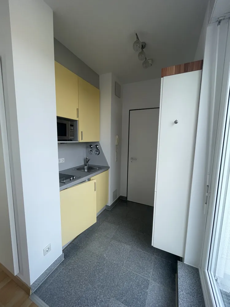 1 Zimmer Wohnung mit 32 m² in Regensburg – Bild 2