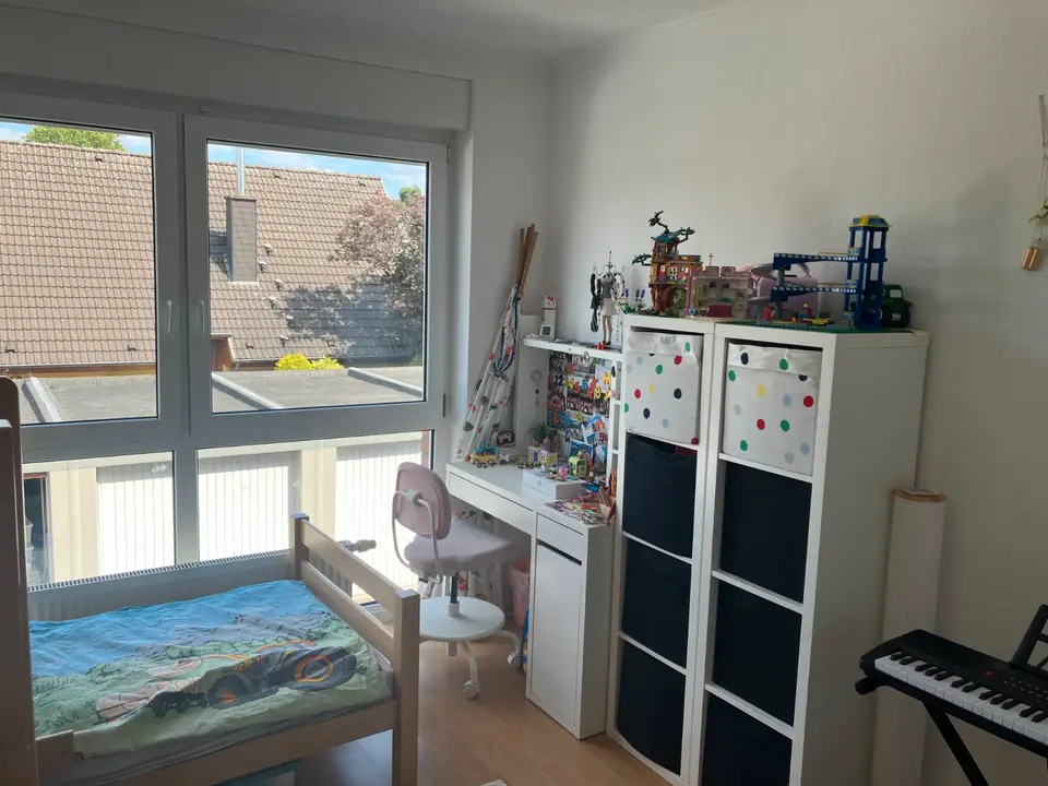 4 Zimmer Wohnung mit 130 m² in Kaarst – Bild 1