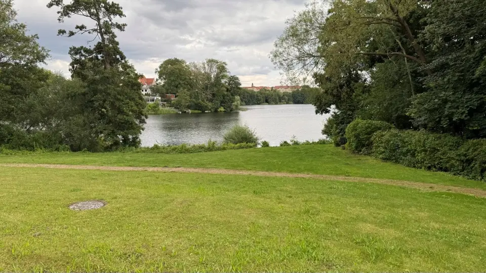 4 Zimmer Wohnung mit 137 m² in Schwerin – Bild 4