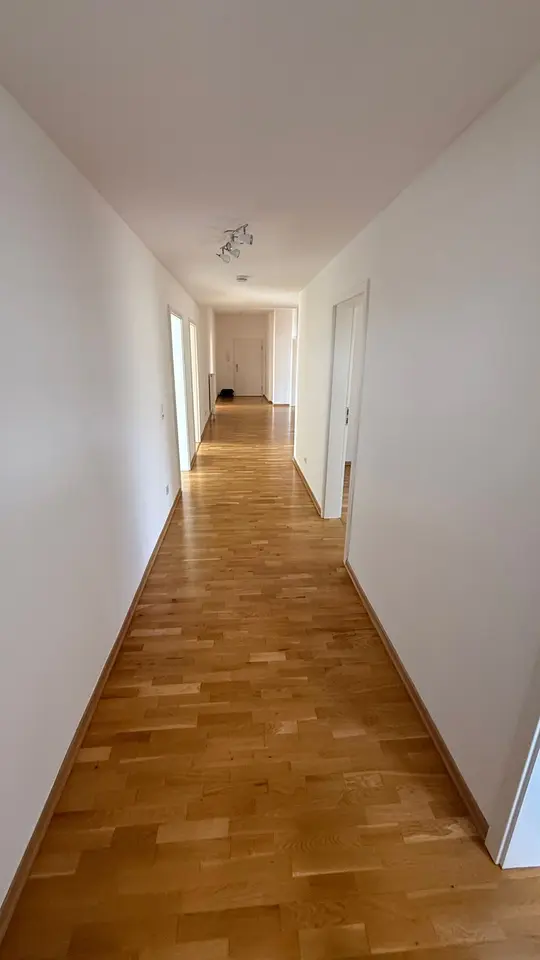 4 Zimmer Wohnung mit 137 m² in Schwerin – Bild 8