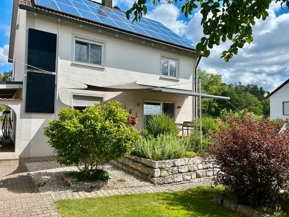 6 Zimmer Haus mit 144 m² in Ansbach – Bild 1
