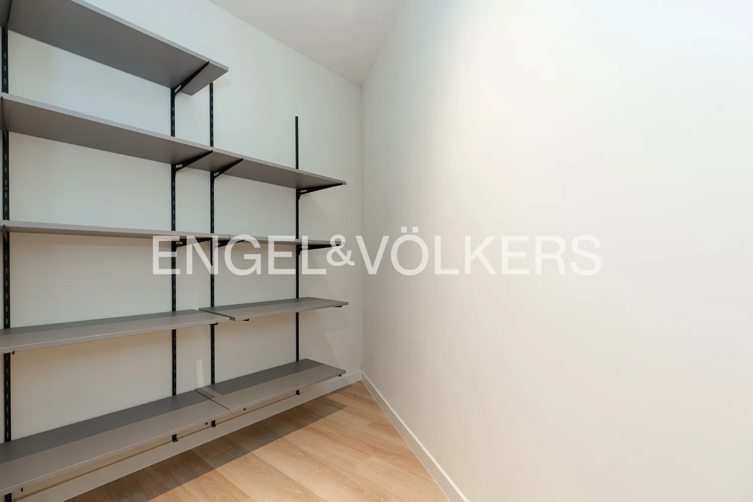 3 Zimmer Wohnung mit 104 m² in Frankfurt am Main – Bild 11