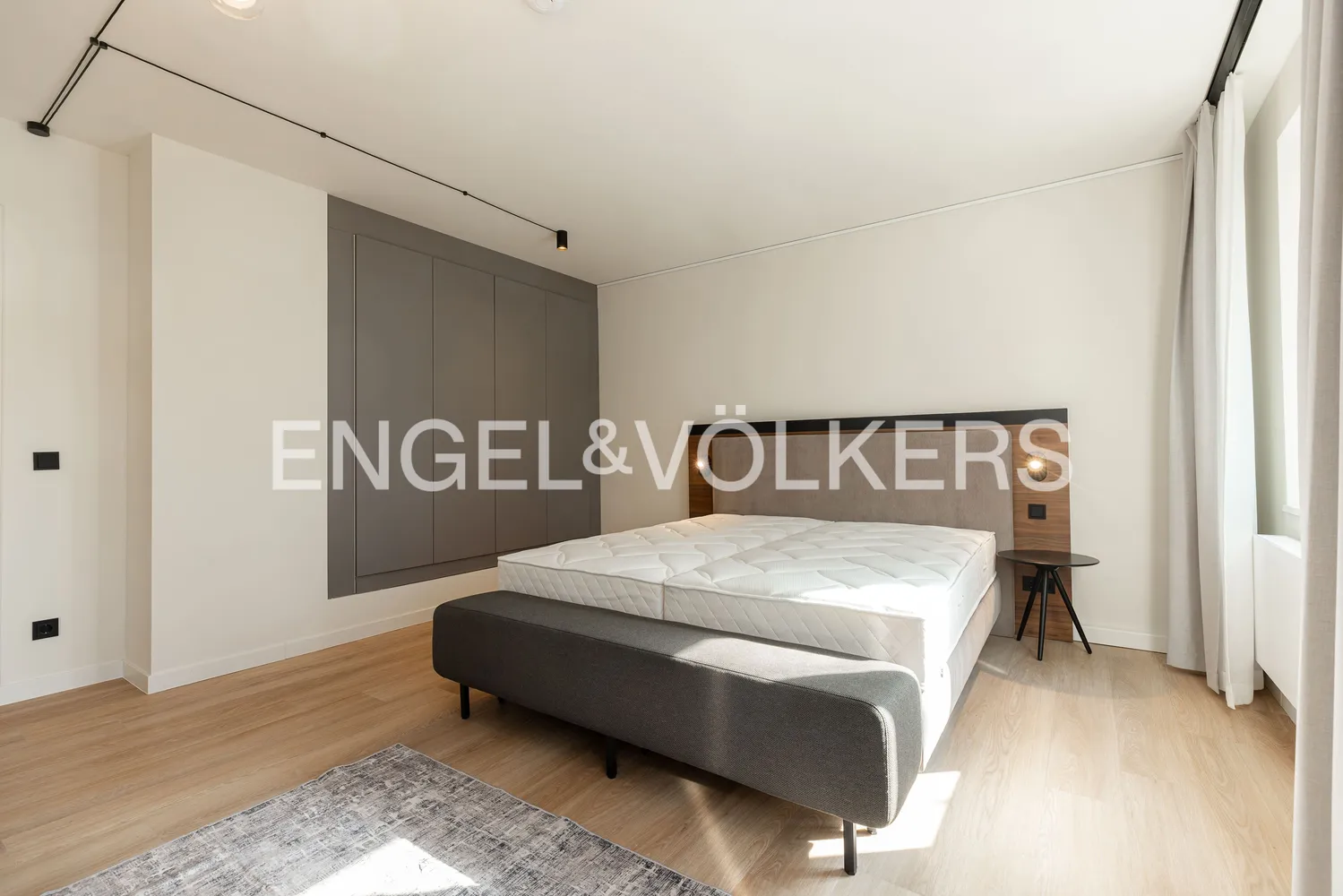 3 Zimmer Wohnung mit 104 m² in Frankfurt am Main – Bild 3
