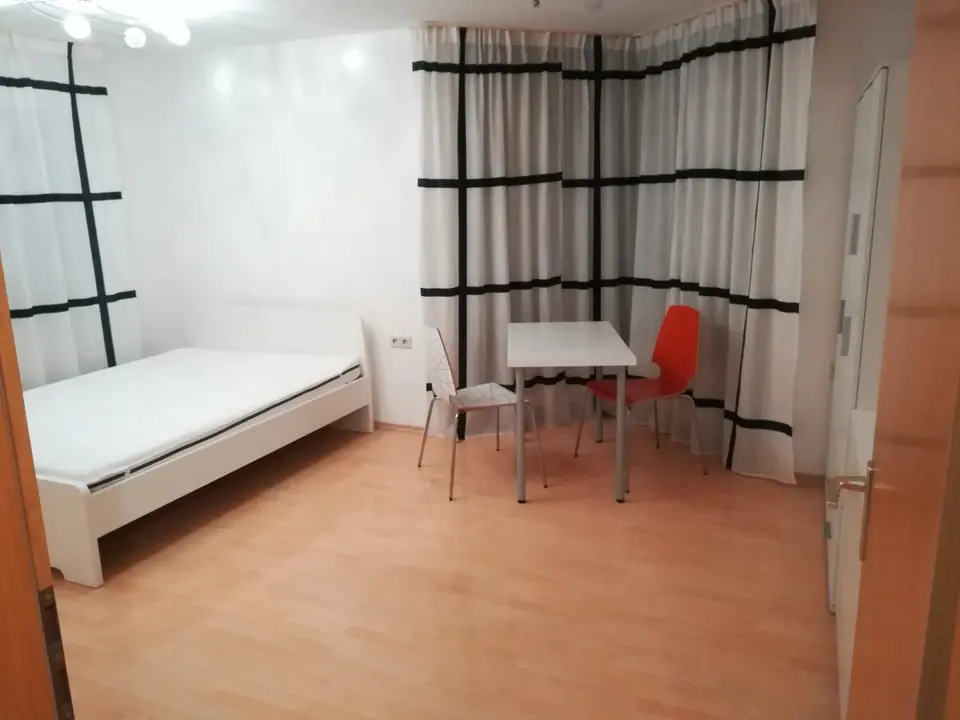 Studio mit 32 m² in Herrenberg – Bild 1