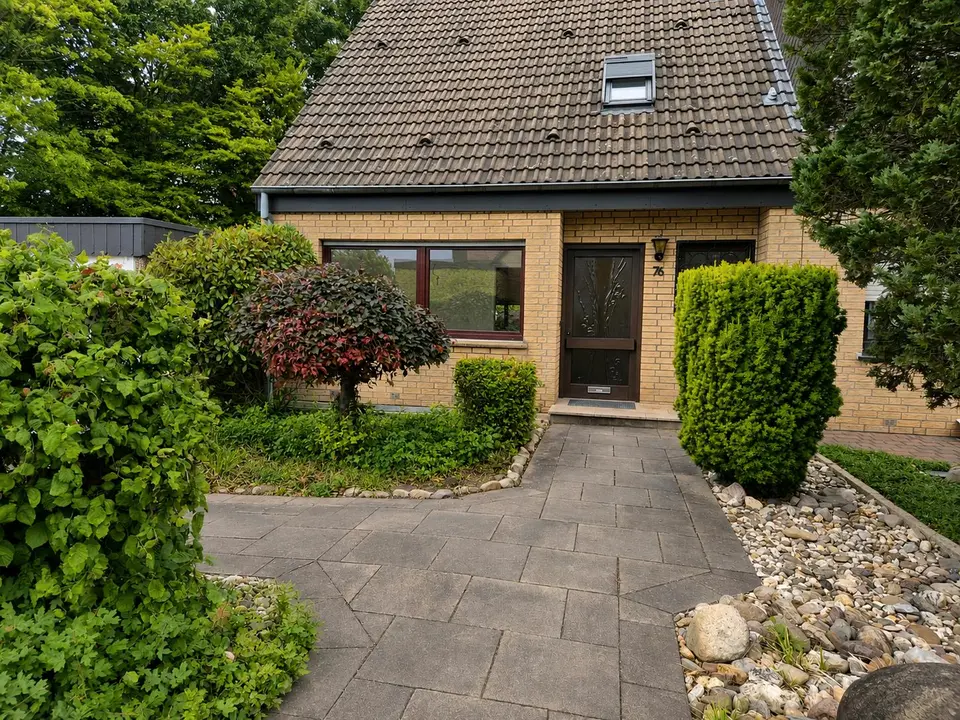 6 Zimmer Wohnung mit 170 m² in Hamm – Bild 1