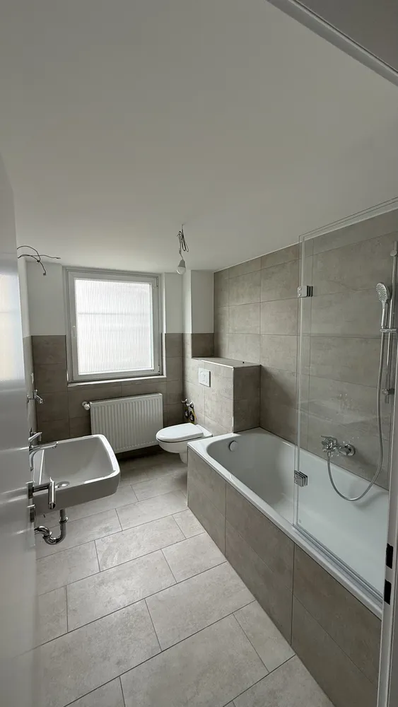 2 Zimmer Wohnung mit 77 m² in Wuppertal – Bild 1