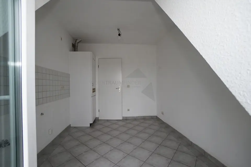 4 Zimmer Wohnung mit 95 m² in Zwickau – Bild 2