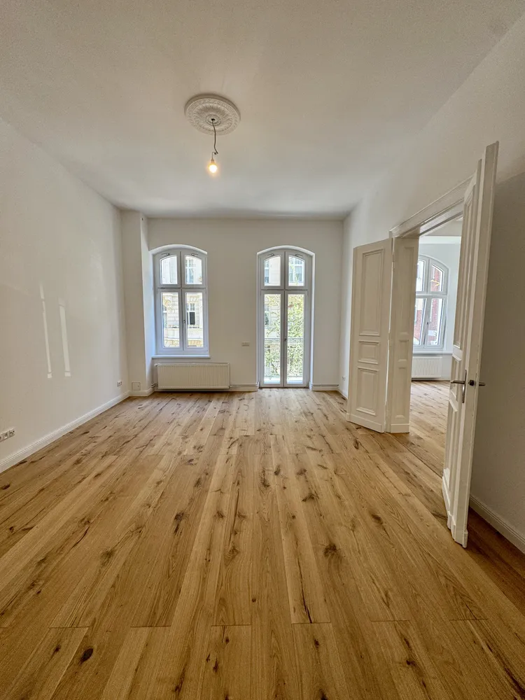 2 Zimmer Wohnung mit 82 m² in Berlin – Bild 1