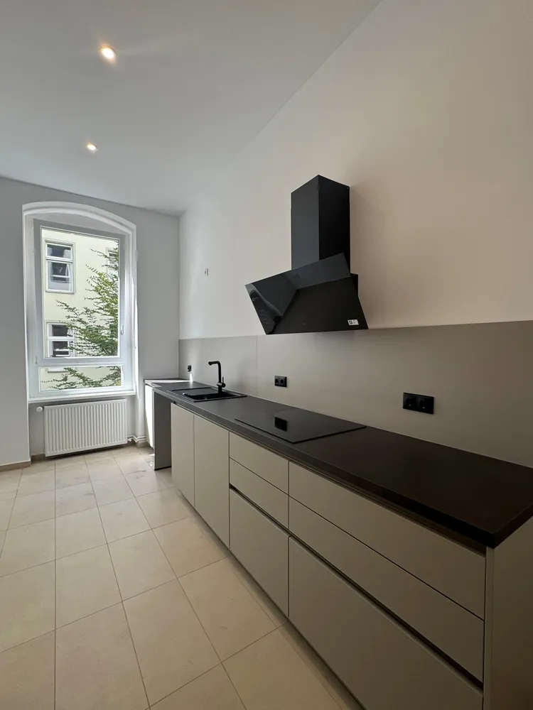2 Zimmer Wohnung mit 82 m² in Berlin – Bild 8