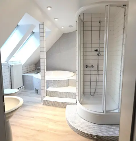 6 Zimmer Haus mit 244 m² in Hamburg – Bild 12