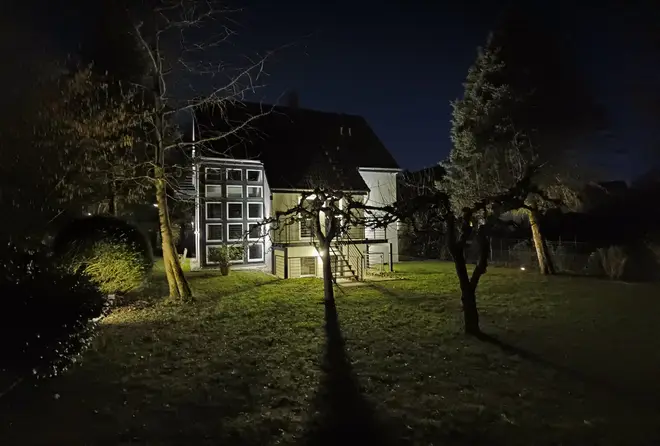 6 Zimmer Haus mit 244 m² in Hamburg – Bild 3