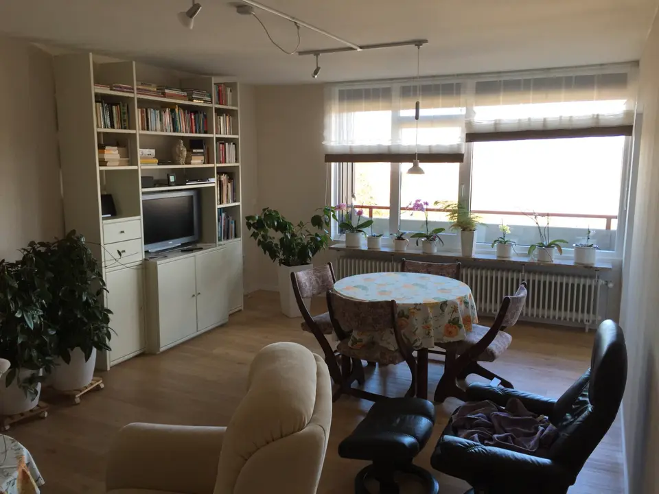 5 Zimmer Wohnung mit 93 m² in Neumünster – Bild 1