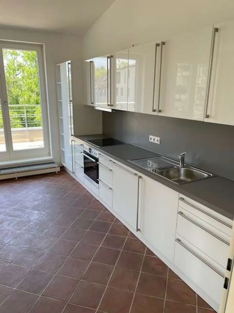 4 Zimmer Wohnung mit 213 m² in Potsdam – Bild 9