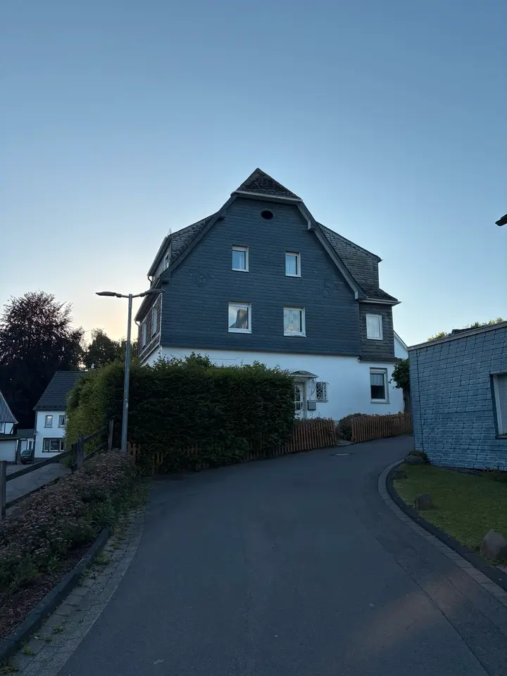9 Zimmer Haus mit 195 m² in Siegen – Bild 9