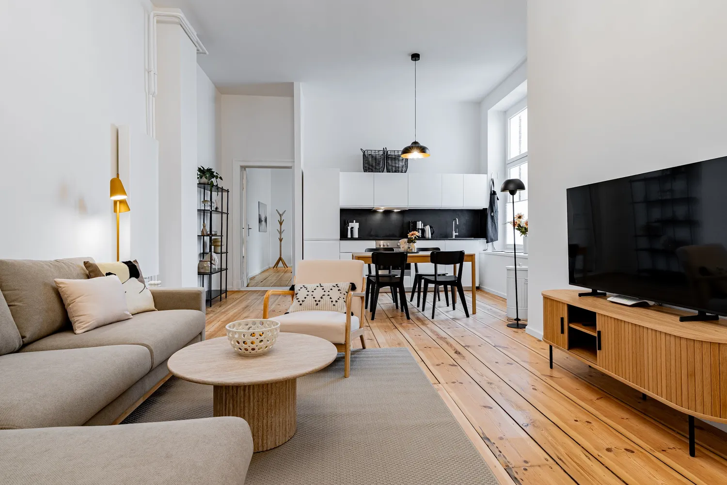 2 Zimmer Wohnung mit 75 m² in Berlin – Bild 1