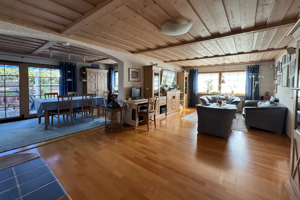7 Zimmer Haus mit 293 m² in Groß-Gerau – Bild 1