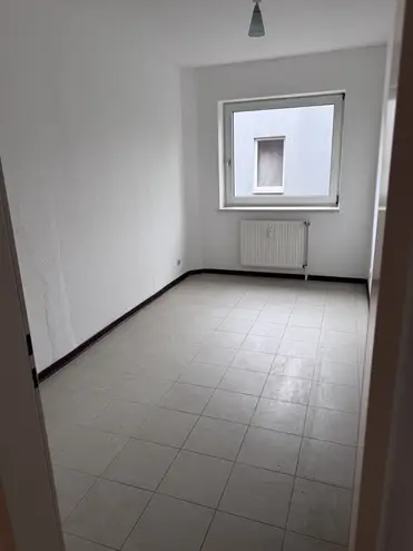 3 Zimmer Wohnung mit 74 m² in Lübeck – Bild 3