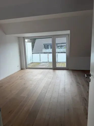 3 Zimmer Wohnung mit 100 m² in Krefeld – Bild 2
