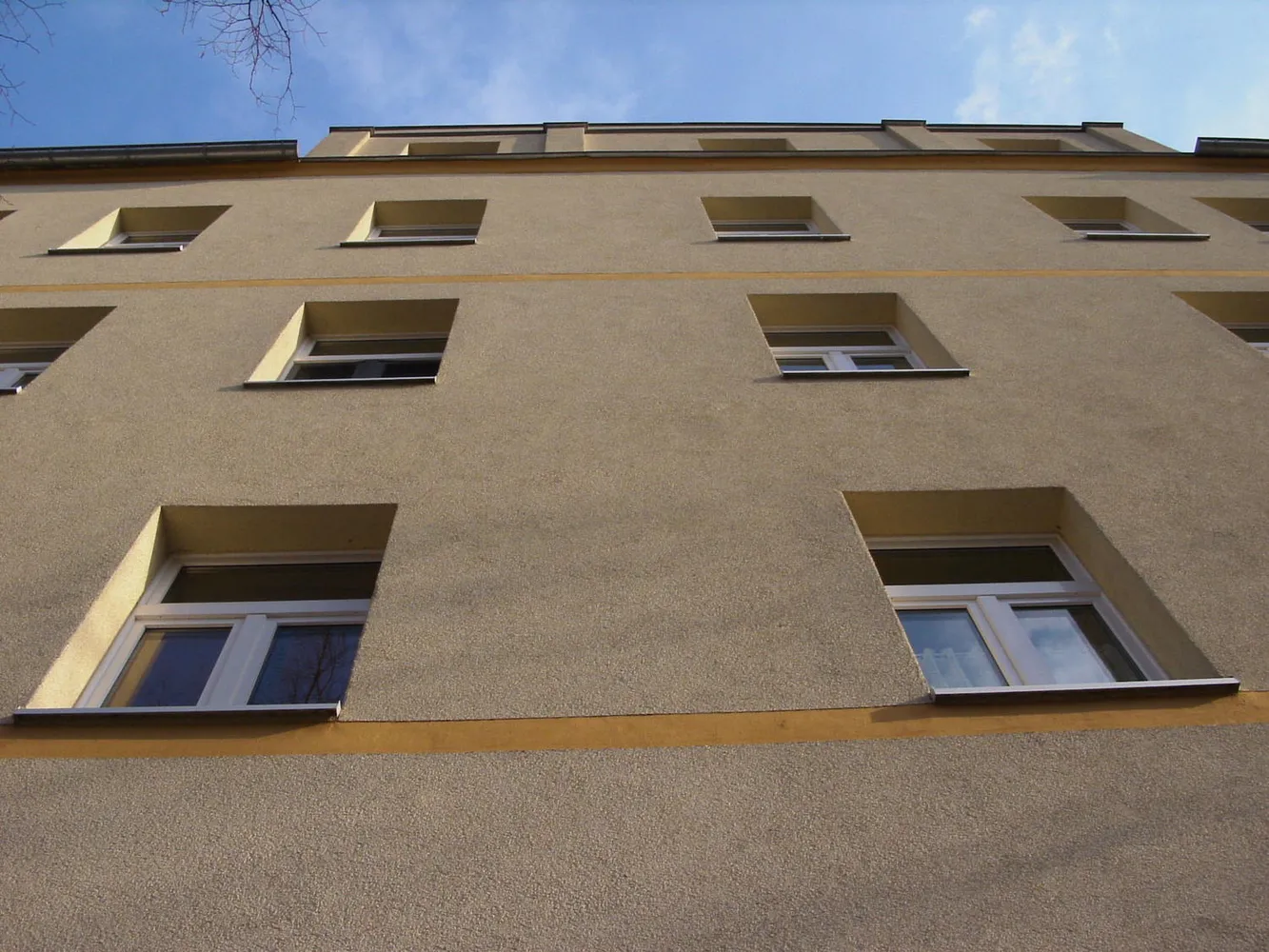 3 Zimmer Wohnung mit 69 m² in Halle (Saale) – Bild 1