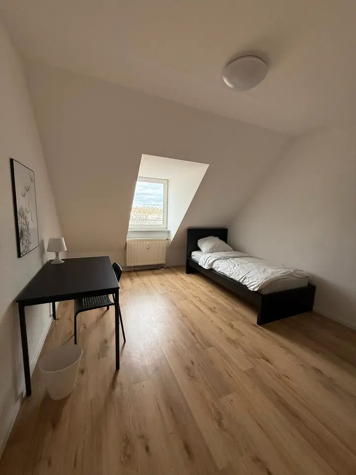 2 Zimmer Wohnung mit 16 m² in Erfurt – Bild 2