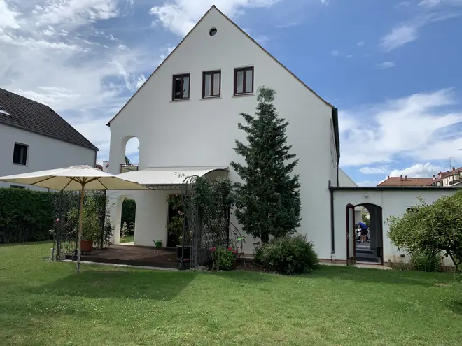 5 Zimmer Haus mit 240 m² in Augsburg – Bild 3