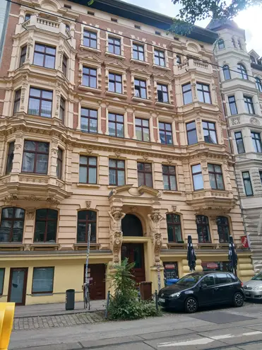 3 Zimmer Wohnung mit 92 m² in Magdeburg – Bild 2
